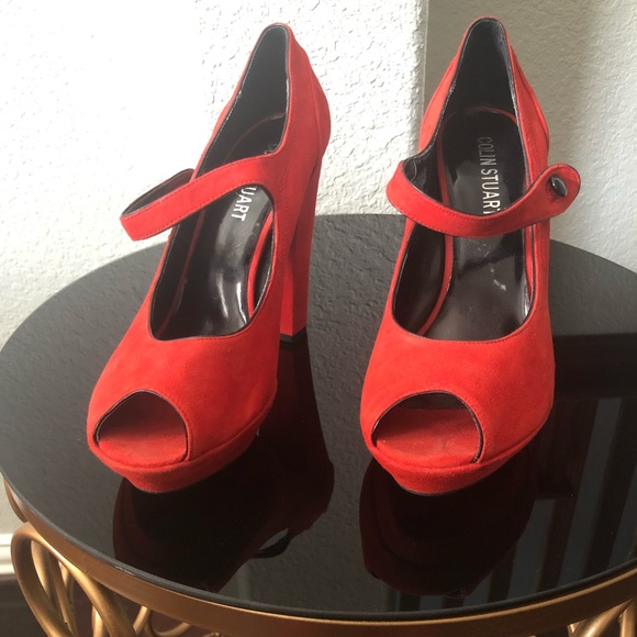 Colin Stuart red Mary Jane suede platform heels - Picture 2 of 4